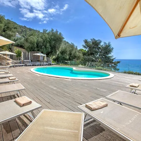 Feriehus Villaggio Balzi Rossi