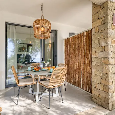 Villaggio Balzi Rossi * ונטימיגליה
